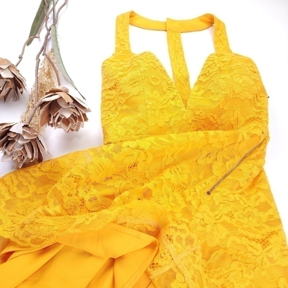 New Revolve NBD x Naven Yellow Embroidered Gorgeous Low Back Dress Sz Xs - Picture 4 of 16